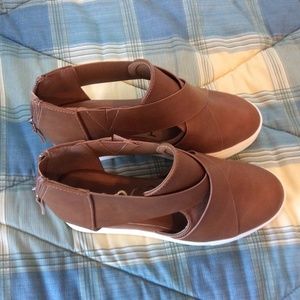 NWOT Tan Women's Shoes